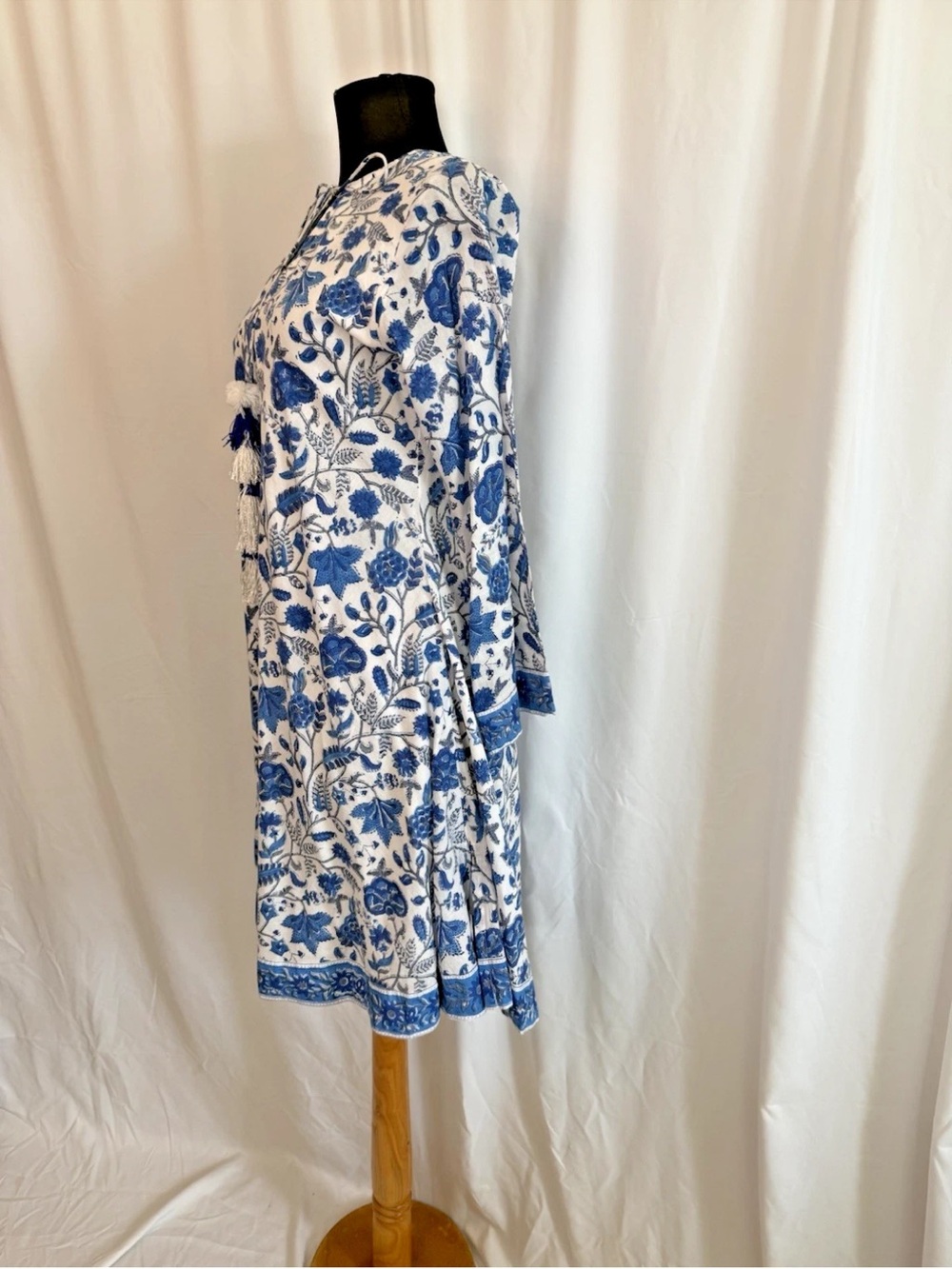 Mary Marshmallow Blue White Floral Long Sleeve Tassel Tie Dress - XS - Picture 4 of 6